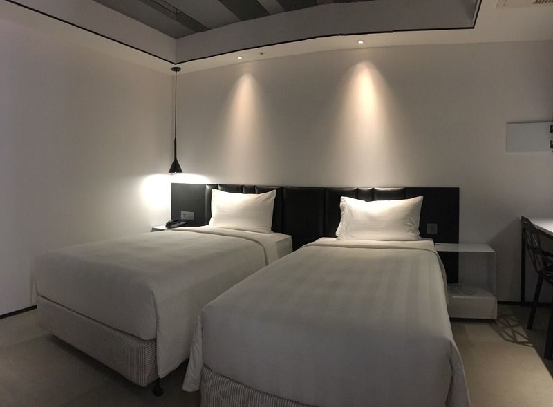 Hotel Papa Whale Тайпей Екстериор снимка