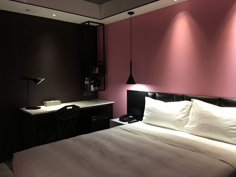 Hotel Papa Whale Тайпей Екстериор снимка