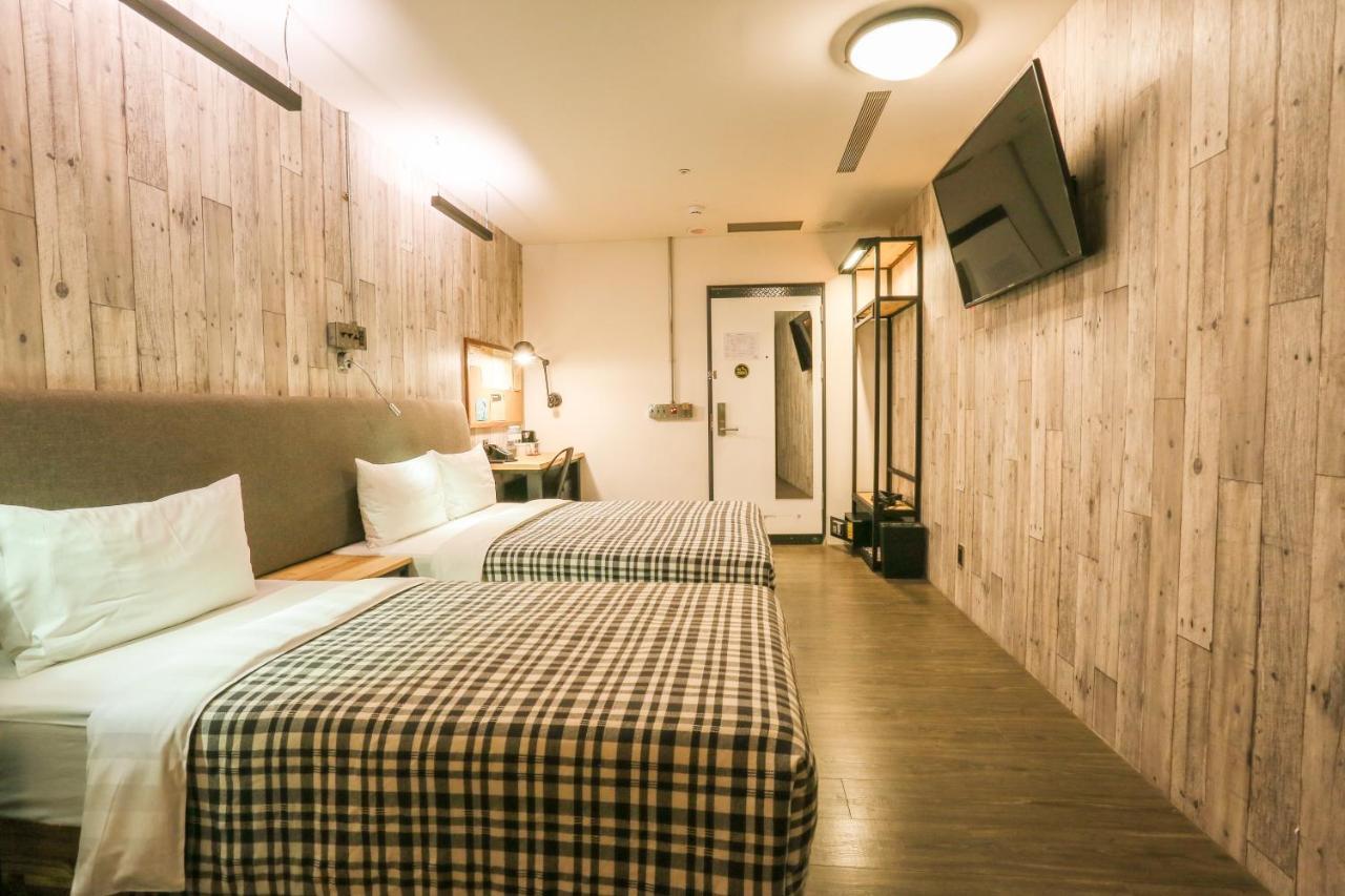 Hotel Papa Whale Тайпей Екстериор снимка