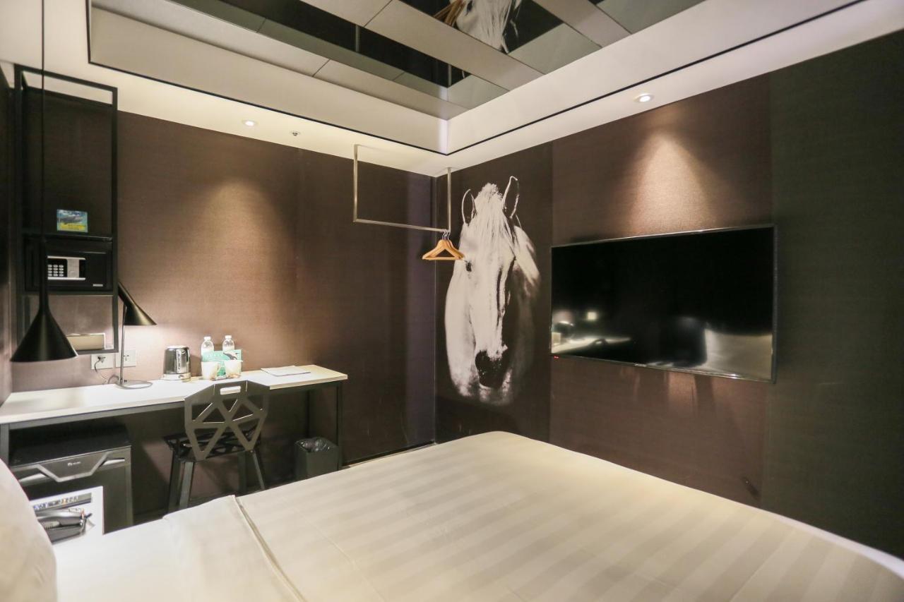 Hotel Papa Whale Тайпей Екстериор снимка